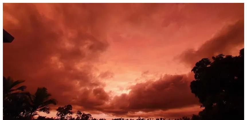 汤加火山灰扩散,澳洲惊现诡异日出!天空颜色不断变化,专家:不