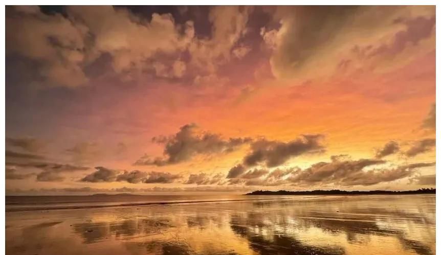 汤加火山灰扩散,澳洲惊现诡异日出!天空颜色不断变化,专家:不