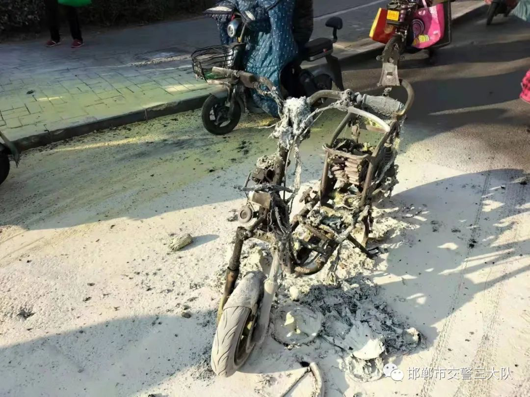 冷冷冷!石家庄要下雪啦!休闲区蓝鸢梦想 - Www.slyday.coM 冷冷冷!石家庄要下雪啦!休闲区蓝鸢梦想 - Www.slyday.coM