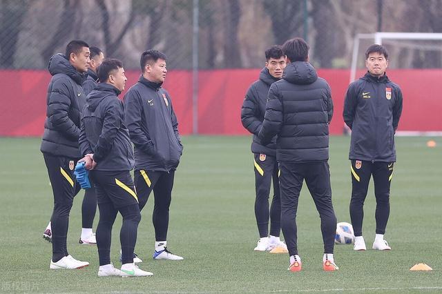 25+4，1200万赢球奖，CCTV直播国足抗日后捶越南，这个年很重要