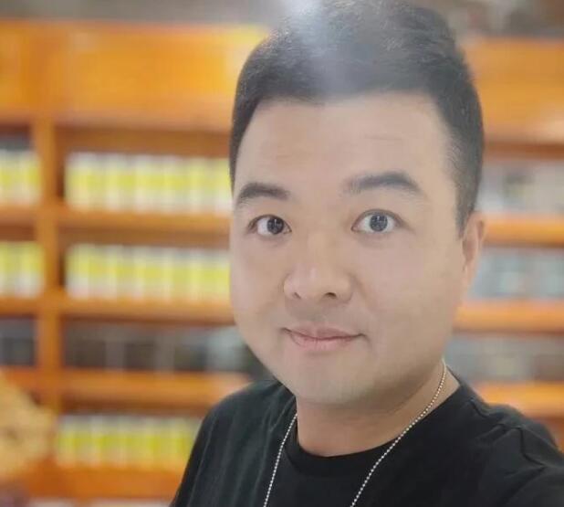 三大滑稽演员舒悦王汝刚钱懿都去带货了只有陈靓能坚持本心