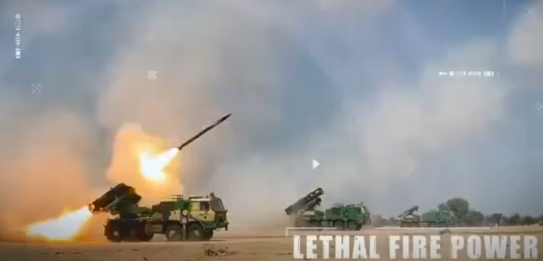 印度陆军展示的“皮那卡”火箭炮 图源：社交媒体
