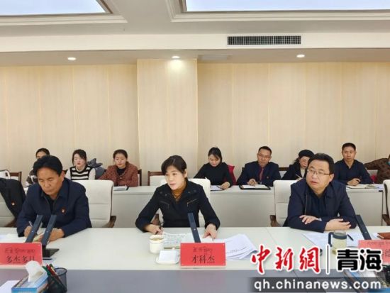 尖扎县委书记中小微企业要提高发展能力敢做弄潮儿
