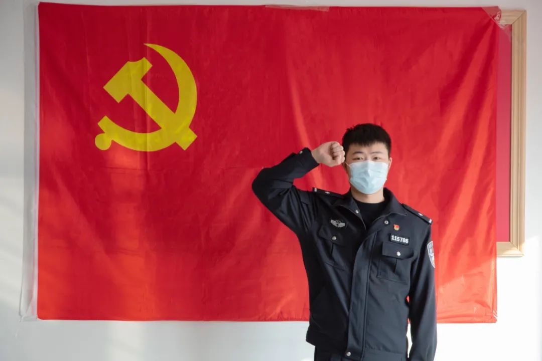 妻子凌晨3点发微信给丈夫,信息居然秒回!休闲区蓝鸢梦想 - Www.slyday.coM 妻子凌晨3点发微信给丈夫,信息居然秒回!休闲区蓝鸢梦想 - Www.slyday.coM