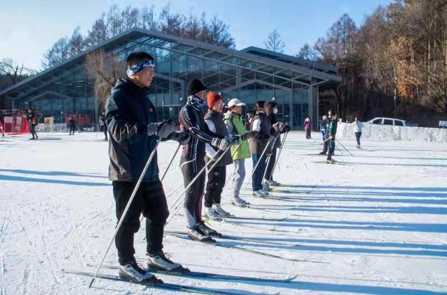 爱游戏- 爱游戏体育- AYX爱游戏体育官方网站视频博客在体育类高校学生中的教育引导策略