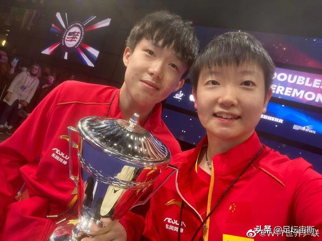 孙颖莎主动挽手王楚钦,亲密举动引全场欢呼,莎头冲击奥运会混双休闲区蓝鸢梦想 - Www.slyday.coM 孙颖莎主动挽手王楚钦,亲密举动引全场欢呼,莎头冲击奥运会混双休闲区蓝鸢梦想 - Www.slyday.coM