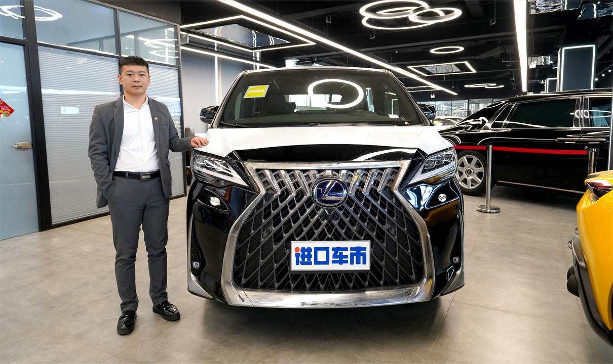 到店体验雷克萨斯LM300h，比埃尔法更贵的MPV，到底有多豪？