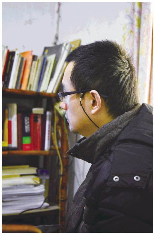  1月19日，金晓宇坐在电脑前。 本报记者郑梦雨摄
