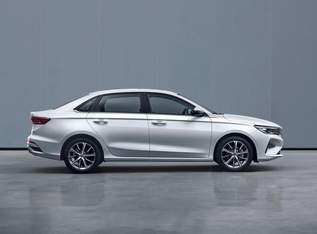 落地10万左右经济实用油耗低的汽车2022年这几款轿车最值得买