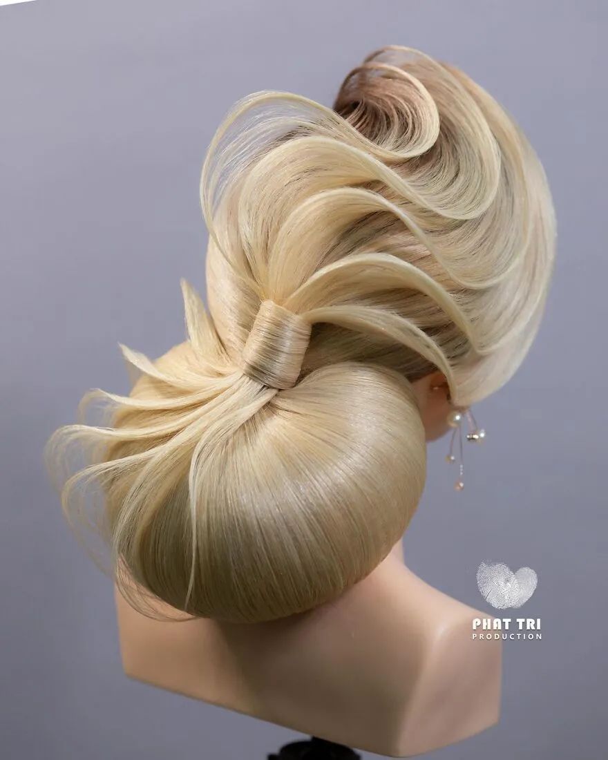 越南发型师耗时2个月,打造绝美发型,网友:腿给你坐麻了