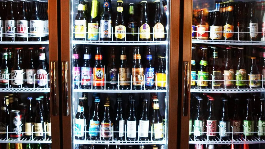 宣称10倍利润的精酿啤酒为何不行了?休闲区蓝鸢梦想 - Www.slyday.coM 宣称10倍利润的精酿啤酒为何不行了?休闲区蓝鸢梦想 - Www.slyday.coM