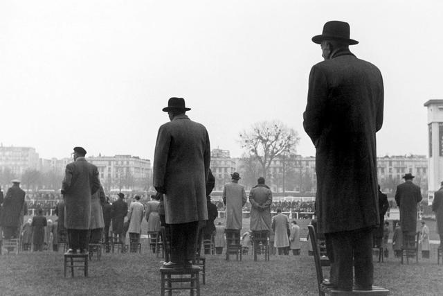 萨宾·韦斯去世:最后的人文主义街头摄影师休闲区蓝鸢梦想 - Www.slyday.coM 萨宾·韦斯去世:最后的人文主义街头摄影师休闲区蓝鸢梦想 - Www.slyday.coM