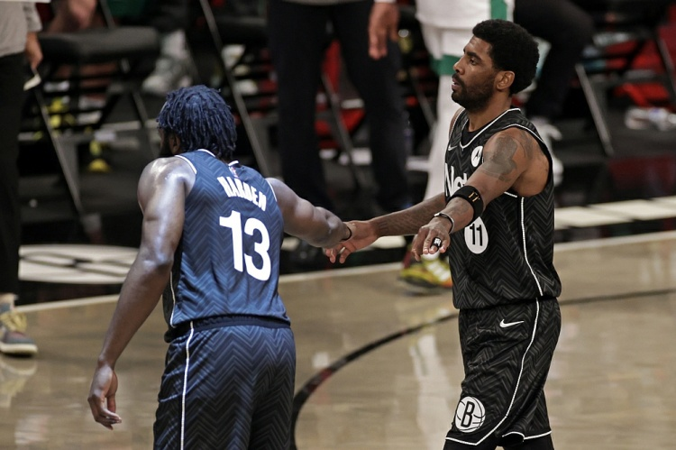 哈登谈欧文末节9中6得15分:这就是我们每场都需要他的原因之一休闲区蓝鸢梦想 - Www.slyday.coM 哈登谈欧文末节9中6得15分:这就是我们每场都需要他的原因之一休闲区蓝鸢梦想 - Www.slyday.coM