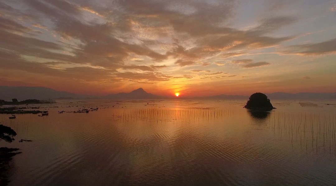 他最好的作品,就是把家乡之美推到了全世界的镜头前休闲区蓝鸢梦想 - Www.slyday.coM 他最好的作品,就是把家乡之美推到了全世界的镜头前休闲区蓝鸢梦想 - Www.slyday.coM