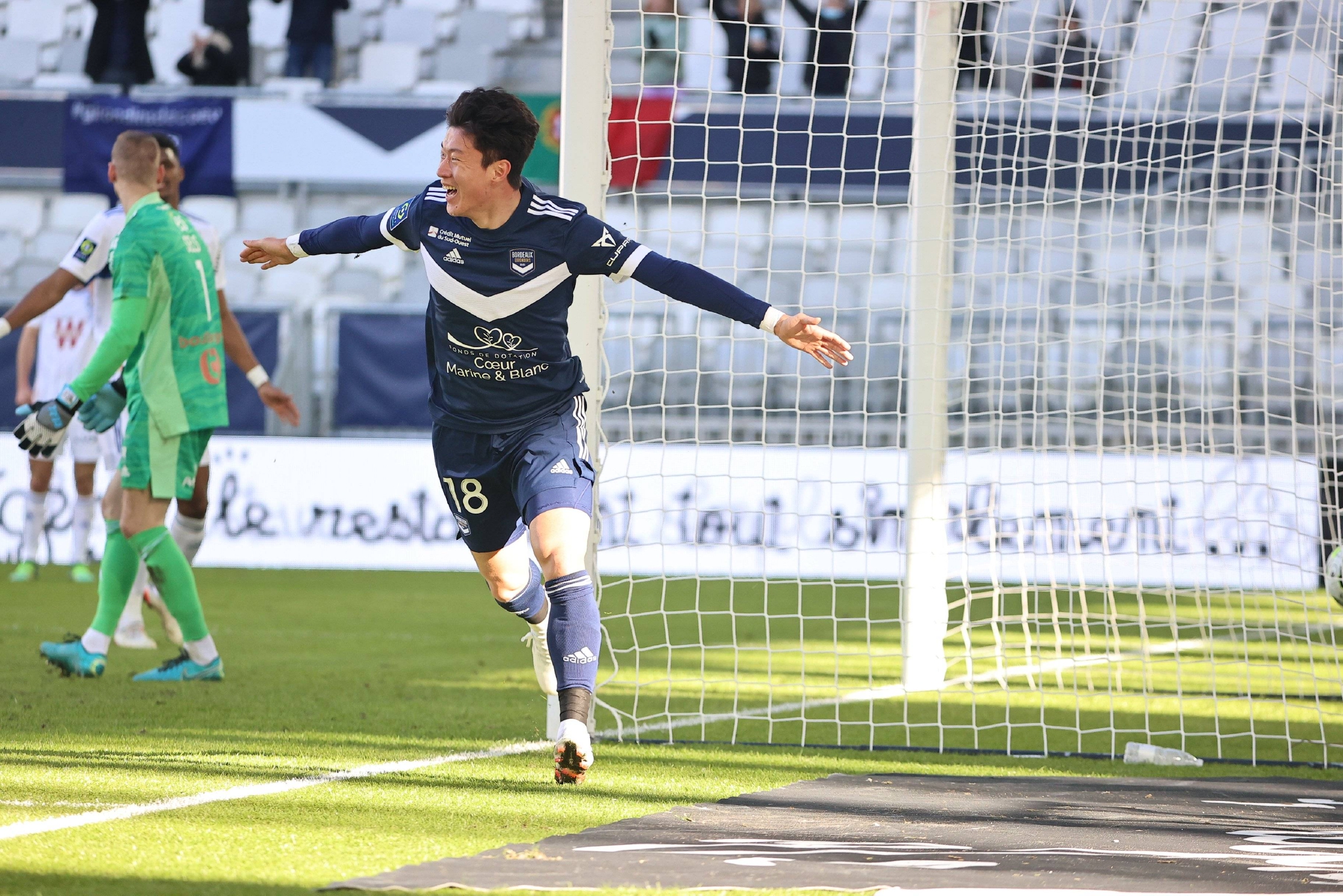 第一位在法甲戴帽的亚洲球员诞生！<a href=