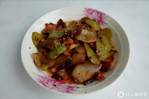 一家四口的午餐,半小时做了4道菜,2荤2素,才花20元,真划算!休闲区蓝鸢梦想 - Www.slyday.coM 一家四口的午餐,半小时做了4道菜,2荤2素,才花20元,真划算!休闲区蓝鸢梦想 - Www.slyday.coM