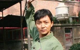 52岁帅大叔《开端》里演技炸裂:初婚净身出户,39岁二婚娶小娇妻,却因摸小鲜肉手上了热搜休闲区蓝鸢梦想 - Www.slyday.coM 52岁帅大叔《开端》里演技炸裂:初婚净身出户,39岁二婚娶小娇妻,却因摸小鲜肉手上了热搜休闲区蓝鸢梦想 - Www.slyday.coM