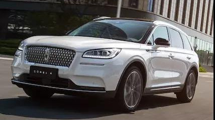 30万元二线豪华SUV咋选？林肯冒险家VS凯迪拉克XT4