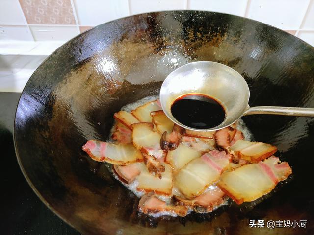 年夜饭上的一道抢手菜,一把蒜苔,一块腊肉,好吃不腻,年味十足休闲区蓝鸢梦想 - Www.slyday.coM 年夜饭上的一道抢手菜,一把蒜苔,一块腊肉,好吃不腻,年味十足休闲区蓝鸢梦想 - Www.slyday.coM