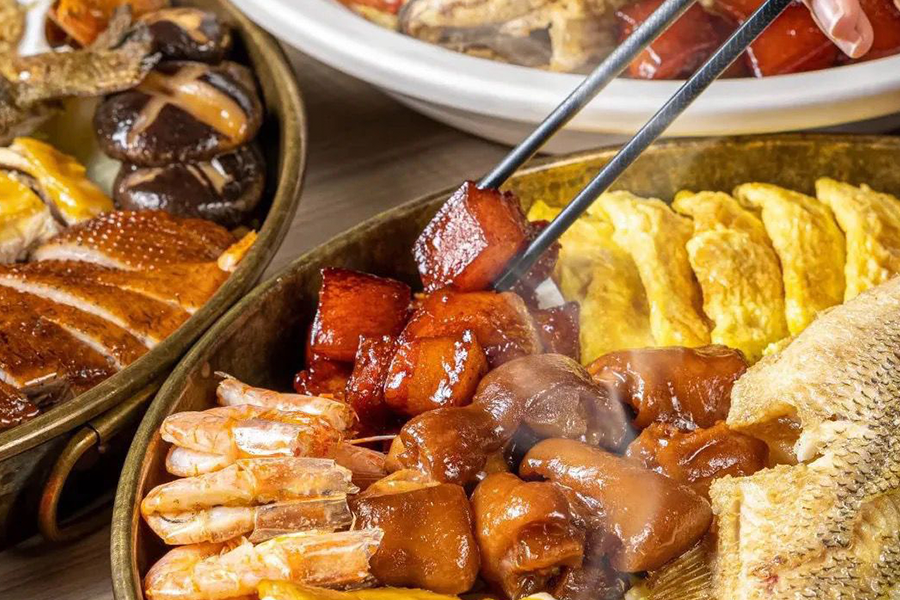 年夜饭上最贵的一道菜,居然用盆装?休闲区蓝鸢梦想 - Www.slyday.coM 年夜饭上最贵的一道菜,居然用盆装?休闲区蓝鸢梦想 - Www.slyday.coM