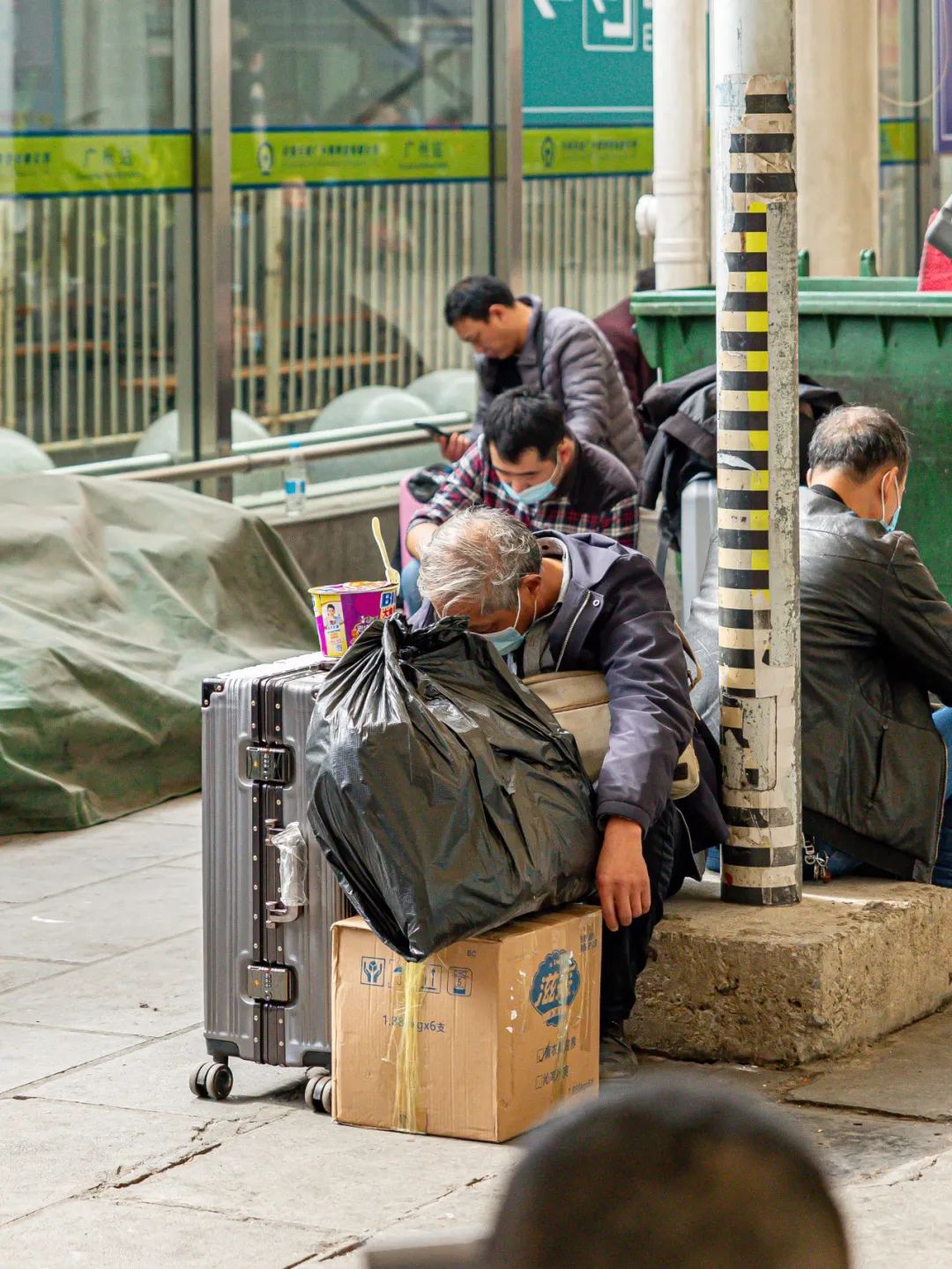 「广州春运返乡图鉴」,你今年回家过年吗?休闲区蓝鸢梦想 - Www.slyday.coM 「广州春运返乡图鉴」,你今年回家过年吗?休闲区蓝鸢梦想 - Www.slyday.coM