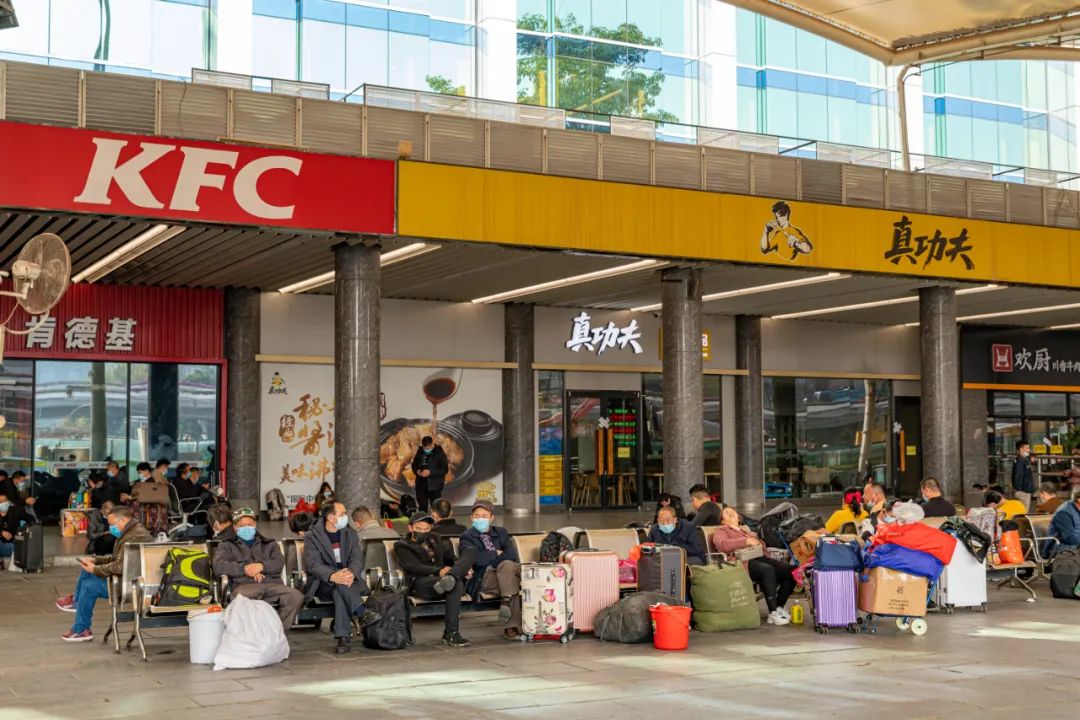 「广州春运返乡图鉴」,你今年回家过年吗?休闲区蓝鸢梦想 - Www.slyday.coM 「广州春运返乡图鉴」,你今年回家过年吗?休闲区蓝鸢梦想 - Www.slyday.coM