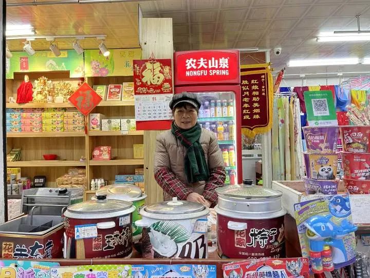 “初一到初七请安排相亲吧!”杭州著名红娘的门槛快被踏破了,她说过年只休这天休闲区蓝鸢梦想 - Www.slyday.coM “初一到初七请安排相亲吧!”杭州著名红娘的门槛快被踏破了,她说过年只休这天休闲区蓝鸢梦想 - Www.slyday.coM