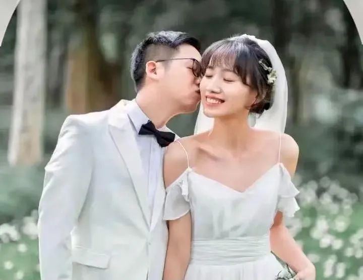 晚上婚礼 早上取消!杭州一新娘开车送新郎去了一线休闲区蓝鸢梦想 - Www.slyday.coM 晚上婚礼 早上取消!杭州一新娘开车送新郎去了一线休闲区蓝鸢梦想 - Www.slyday.coM