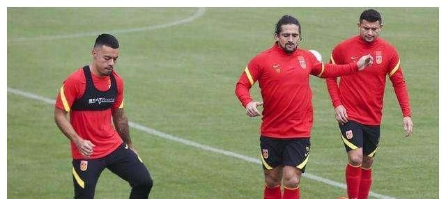 国足今晚能否一搏?输球将被提前三轮淘汰!踢越南成荣誉之战?