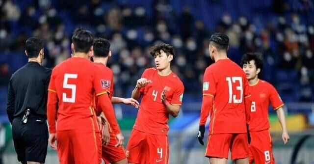 CCTV5直播,亚预赛12强赛中国VS越南,李霄鹏能否迎来首胜?