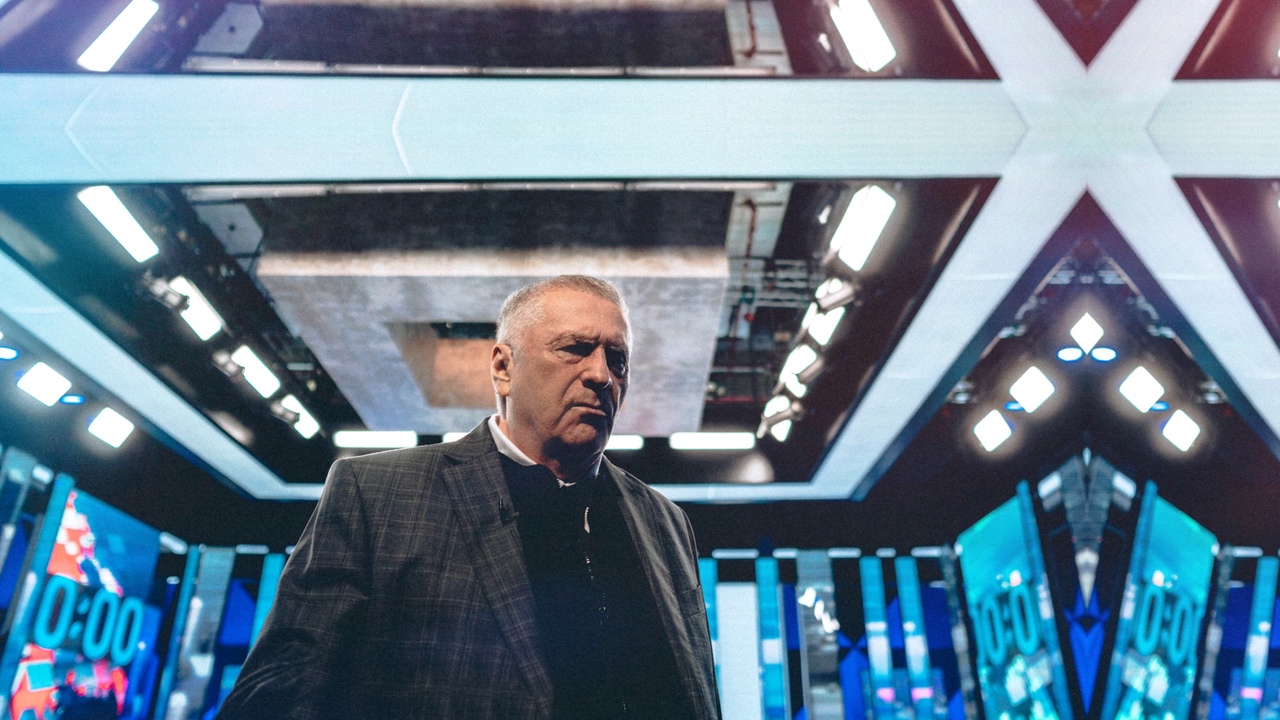 日里诺夫斯基：西方怕打仗，怕失去安稳生活，<a href=