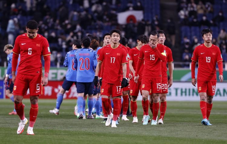 12强赛B组变天！日本15分澳洲14分，国足5分出局，将与阿曼争四