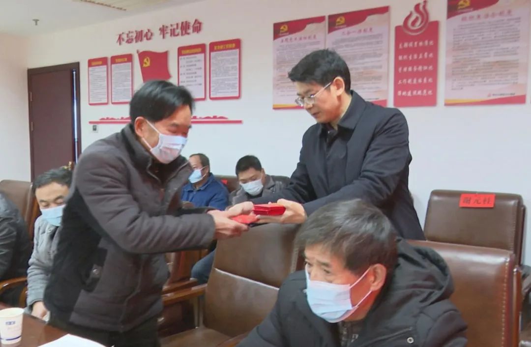 祝福传真情 关爱暖人心丨冷水江市领导集中走访慰问|冷水江市_新浪