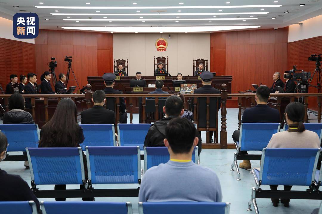 中央巡视组原副组长董宏受贿案一审宣判 被判处死刑,缓期二年执行休闲区蓝鸢梦想 - Www.slyday.coM 中央巡视组原副组长董宏受贿案一审宣判 被判处死刑,缓期二年执行休闲区蓝鸢梦想 - Www.slyday.coM