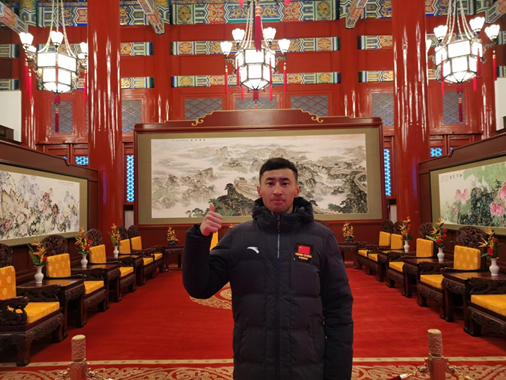 1月20日，北京冬奥会中国体育代表团在天安门广场宣誓出征，图为王强当日留影。
