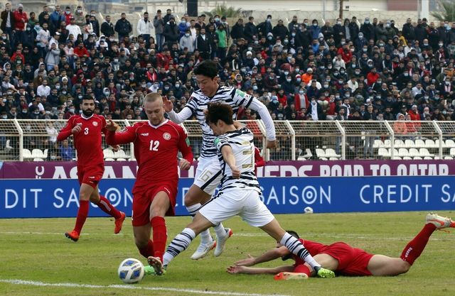 1-0！12强赛新老大诞生！<a href=