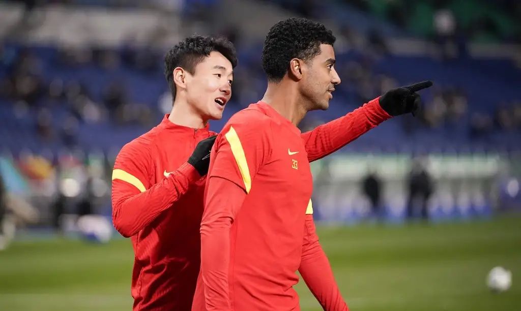 李霄鹏变阵!国足6:0宰杀越南不成问题