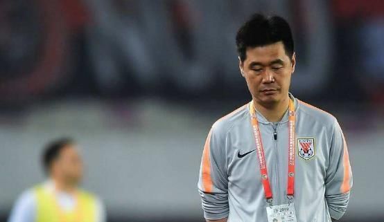意外！国足对越南的最佳11人浮出水面，蒿俊闵和郑铮被拿下首发
