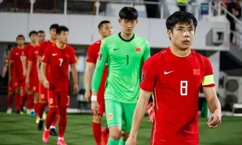 凌晨0点!越南媒体做出争议报道:中国男足遭质疑,球迷吐槽声一片