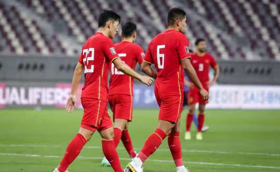 凌晨0点!越南媒体做出争议报道:中国男足遭质疑,球迷吐槽声一片