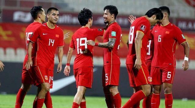 世预赛12强赛:故伎重施,越南杀气凝重,隔岸观火,国足步步惊心