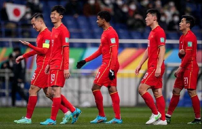 女足先打样,男足迎荣誉战,赢越南是最后底线,球迷:输就别回了