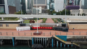 驻香港部队举行中区军用码头首次升国旗仪式休闲区蓝鸢梦想 - Www.slyday.coM 驻香港部队举行中区军用码头首次升国旗仪式休闲区蓝鸢梦想 - Www.slyday.coM