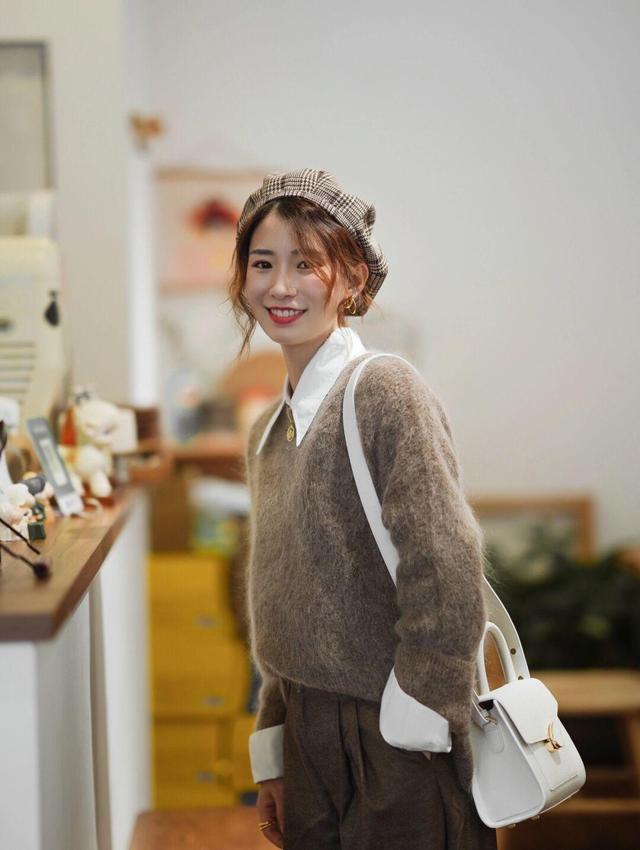 这些才是“毛衣”的高级穿法,舒适又温柔,让你轻松美出新高度休闲区蓝鸢梦想 - Www.slyday.coM 这些才是“毛衣”的高级穿法,舒适又温柔,让你轻松美出新高度休闲区蓝鸢梦想 - Www.slyday.coM