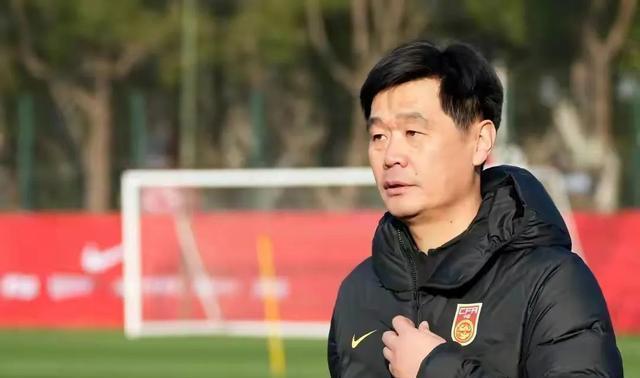 对越南下达必杀令:要赢还要踢得漂亮!李霄鹏想大胜献礼球迷!