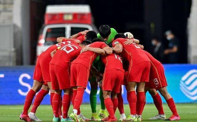 对越南下达必杀令:要赢还要踢得漂亮!李霄鹏想大胜献礼球迷!