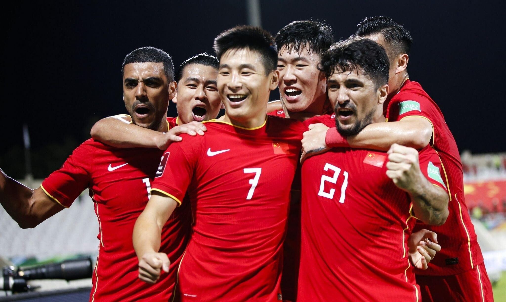 从1-0到3-1！世预赛突生变数，澳洲输球=神助攻国足，日本也鼓掌