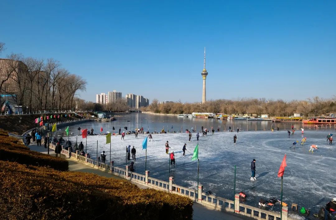 北京天然冰场大多将于2月5日关闭喜欢滑冰的朋友抓紧