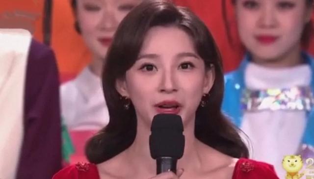 第一次上央视春晚的明星:邓超活跃,赵丽颖拘谨,马凡舒气质超群休闲区蓝鸢梦想 - Www.slyday.coM 第一次上央视春晚的明星:邓超活跃,赵丽颖拘谨,马凡舒气质超群休闲区蓝鸢梦想 - Www.slyday.coM