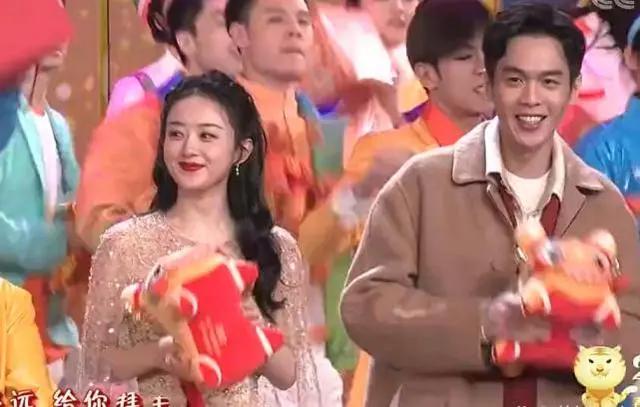 第一次上央视春晚的明星:邓超活跃,赵丽颖拘谨,马凡舒气质超群休闲区蓝鸢梦想 - Www.slyday.coM 第一次上央视春晚的明星:邓超活跃,赵丽颖拘谨,马凡舒气质超群休闲区蓝鸢梦想 - Www.slyday.coM